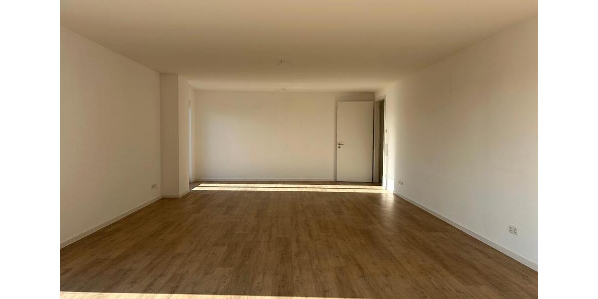 Etagenwohnung Remscheid Gemarkung Bergisch Born - 3 Zimmer, 156 m&sup2;, 1.853&euro; | Angebot:24764488