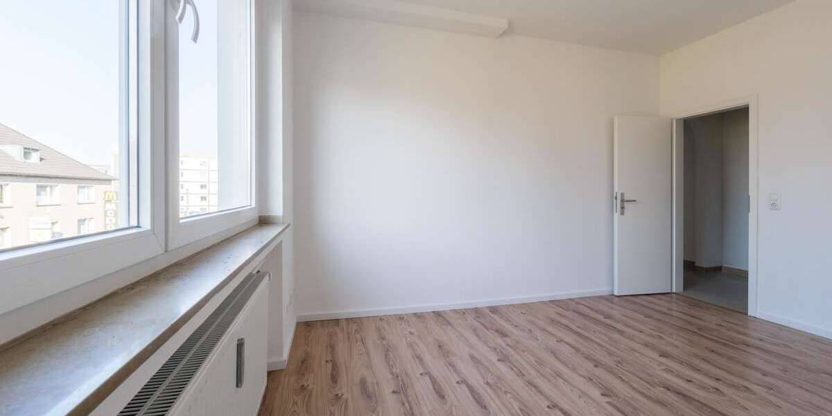 Etagenwohnung Köln-Ehrenfeld Ehrenfeld - 2 Zimmer, 65 m&sup2;, 1.250&euro; | Angebot:24893837