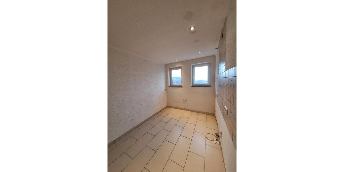 Etagenwohnung Halver - 2 Zimmer, 63 m&sup2;, 104.000&euro; | Angebot:24782490