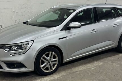 Renault Megane 81.100 km 11.400 &euro; Düsseldorf 40468