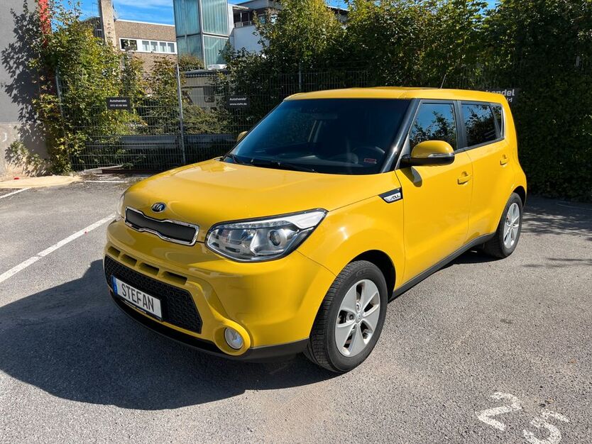 Kia Soul 125.000 km 8.100 € Neuss 41472