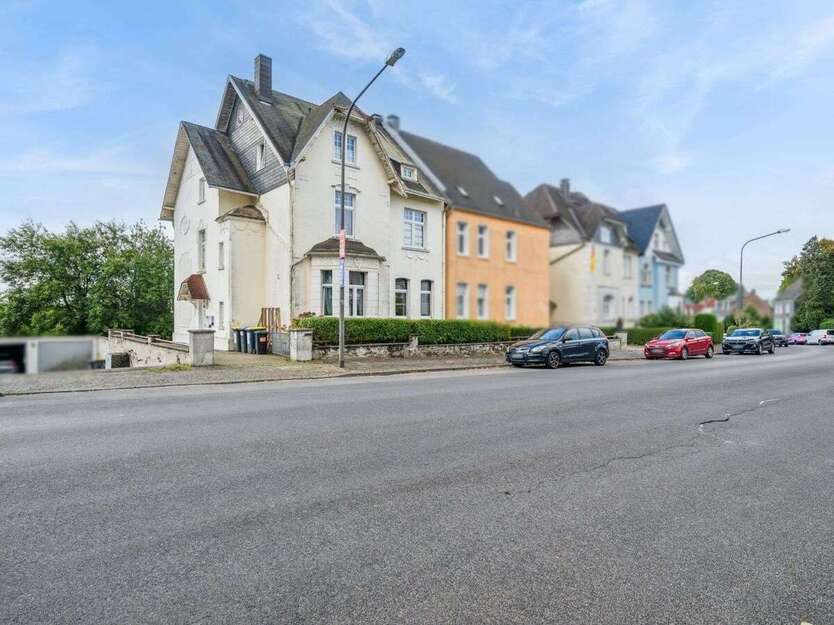 Haus zum Kaufen in Remscheid 320.000 € 250 m² 8 zimmer