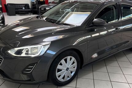 Ford Focus 289.000 km 7.400 &euro; Leverkusen 51371