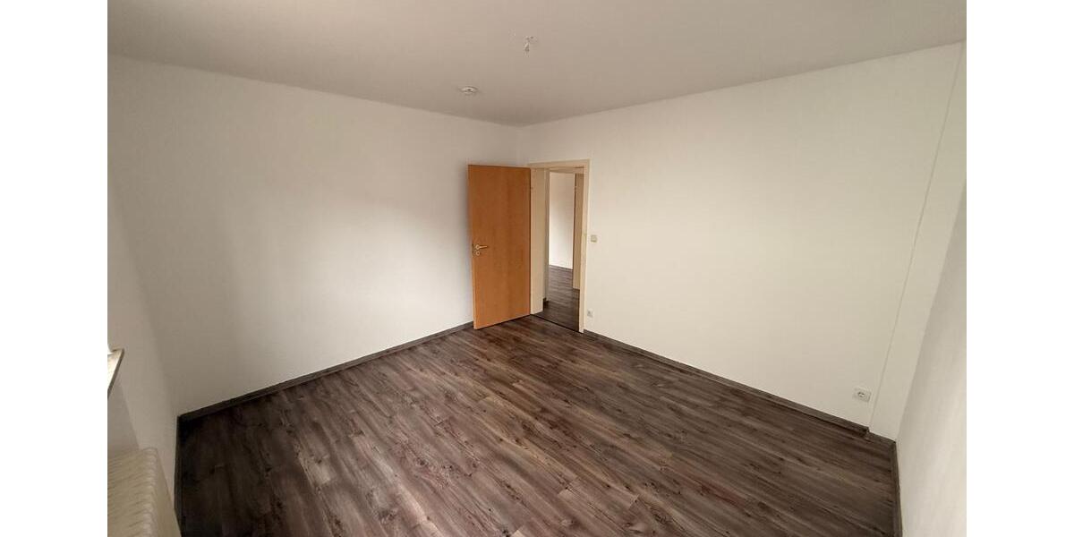 Etagenwohnung Solingen Ohligs - 3 Zimmer, 85 m&sup2;, 699&euro; | Angebot:24754608