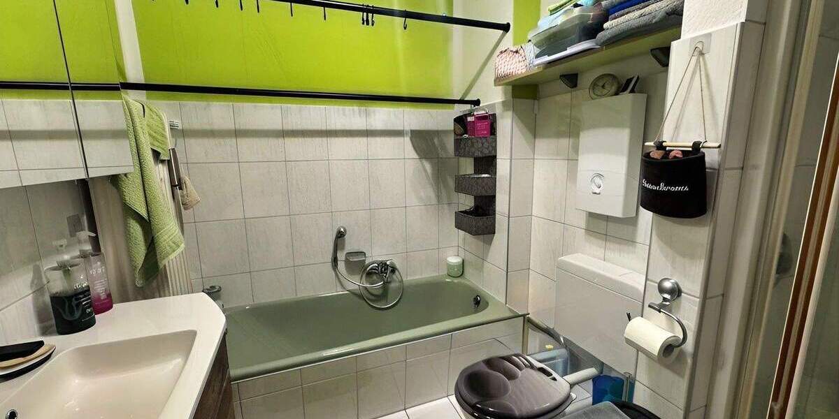 Etagenwohnung Wermelskirchen - 3 Zimmer, 95 m&sup2;, 259.000&euro; | Angebot:24812417