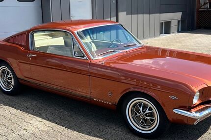 Ford Mustang 88.700 km 63.950 &euro; Wuppertal 42389