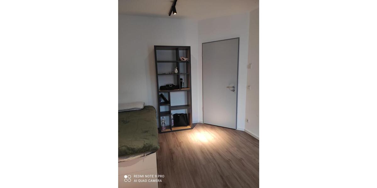 Etagenwohnung Wuppertal Arrenberg - 1 Zimmer, 14 m&sup2;, 509&euro; | Angebot:24801762