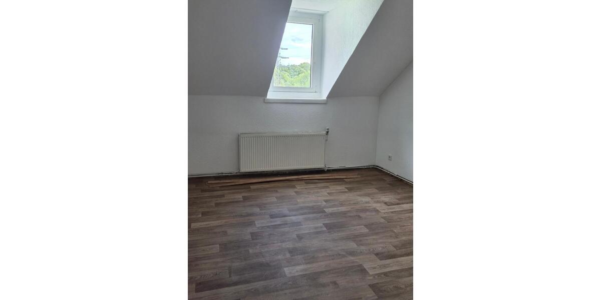Etagenwohnung Remscheid Remscheid-Süd - 3 Zimmer, 83 m&sup2;, 550&euro; | Angebot:26642917