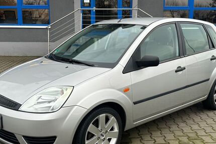 Ford Fiesta 158.038 km 2.550 € Monheim am Rhein 40789