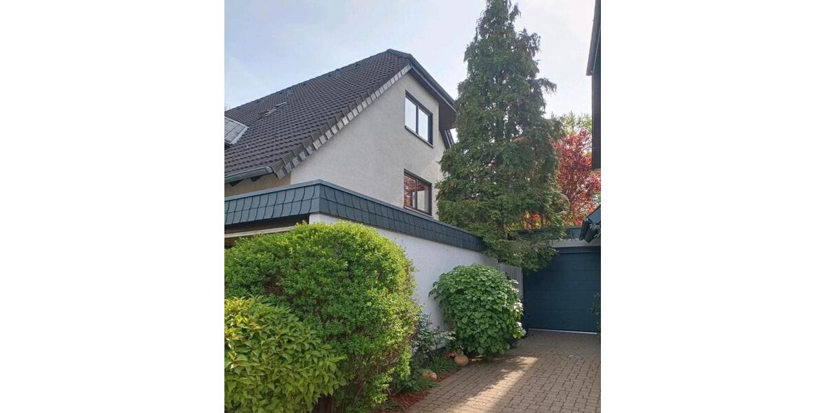 Einfamilienhaus Bergisch Gladbach Gronau - 7 Zimmer, 200 m&sup2;, 2.300&euro; | Angebot:27614902