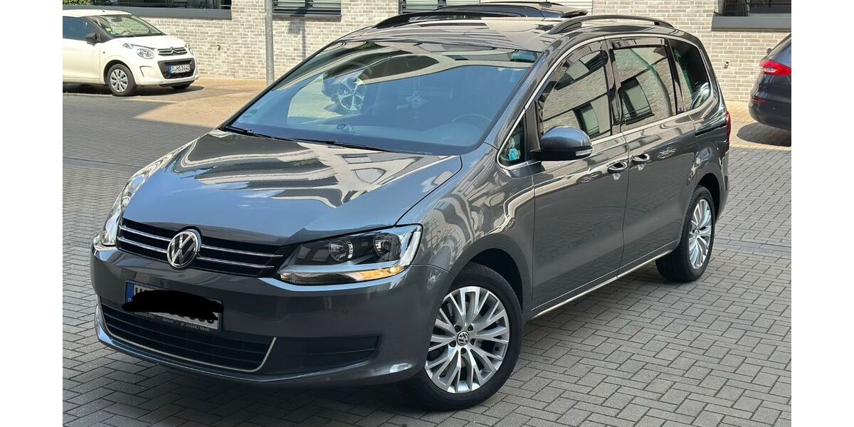 VW Sharan 128.000 km 21.900 &euro; Düsseldorf 40235