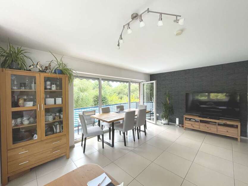 Wohnung zum Kaufen in Neuss 349.999 € 90 m²