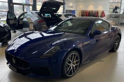 Maserati Granturismo 11.500 km 143.980 € Köln 50829