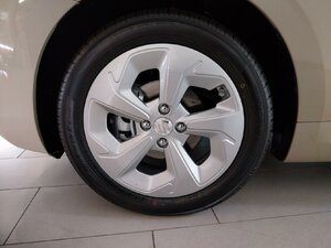 Suzuki Swift Dualjet Hybrid Comfort Kam ACC DAB+ 2.900 km 18.390 € HAAN 42781