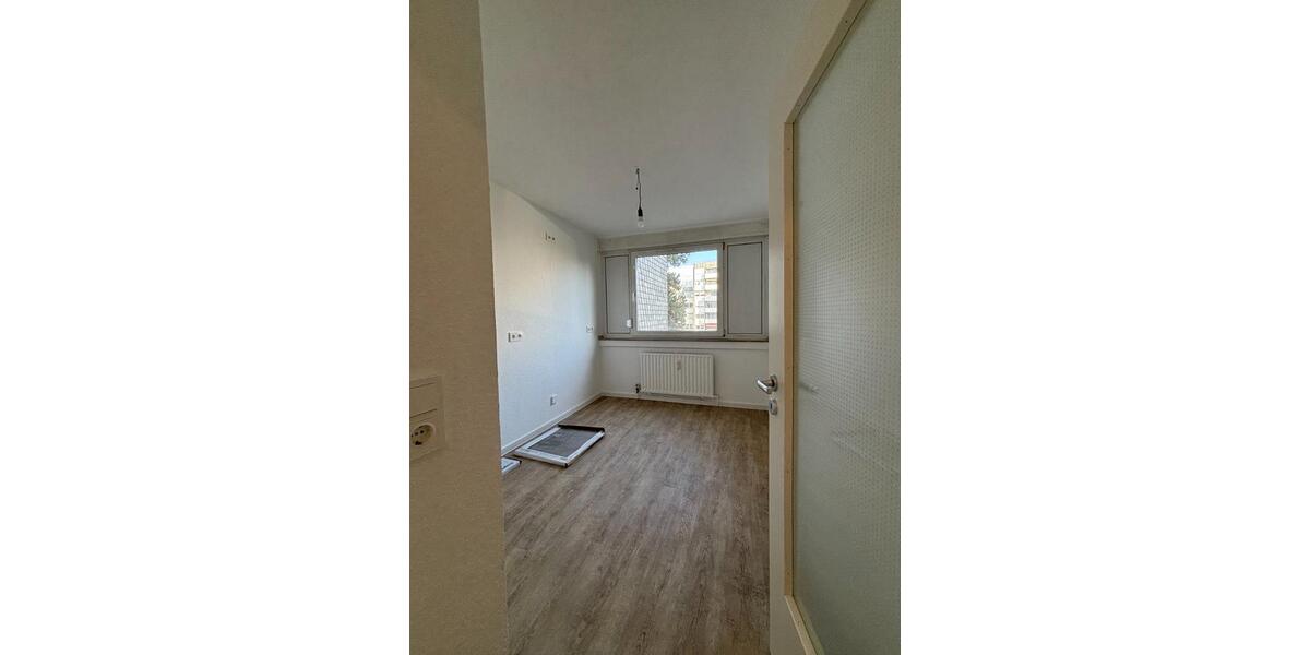 Etagenwohnung Köln Heimersdorf - 3 Zimmer, 70 m&sup2;, 1.050&euro; | Angebot:24788209