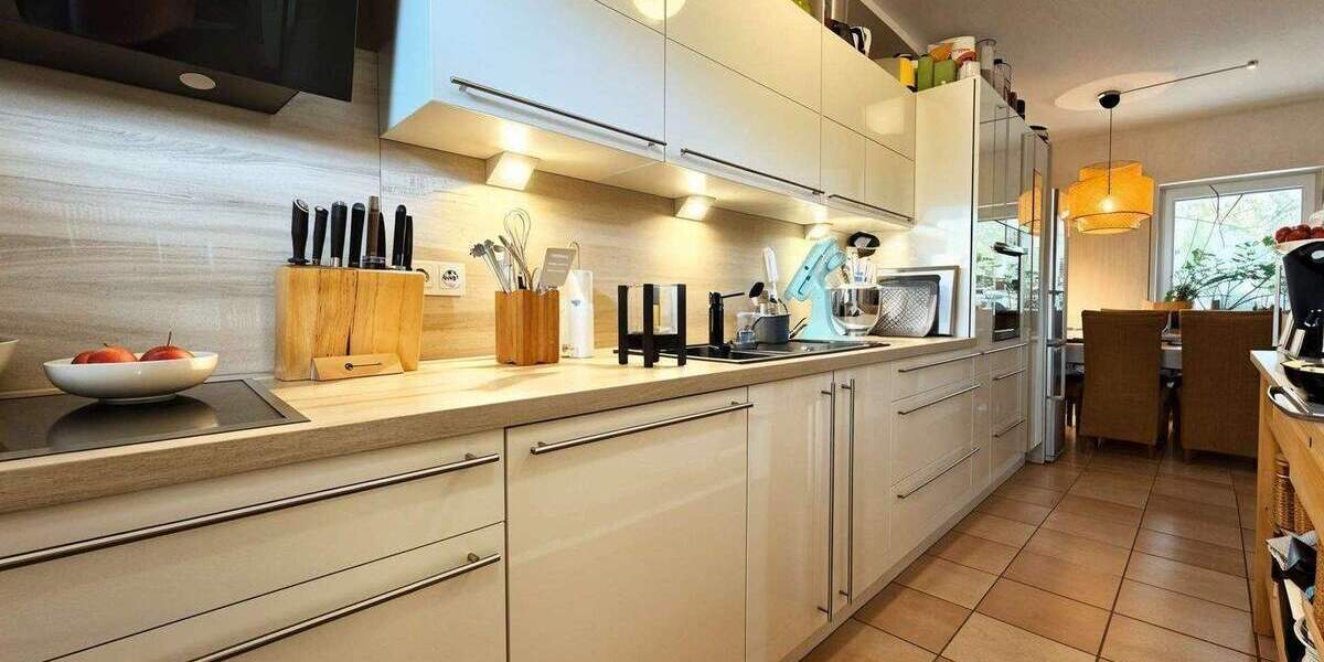 Reihenmittelhaus Köln Neuehrenfeld - 4 Zimmer, 95 m&sup2;, 829.000&euro; | Angebot:24036464