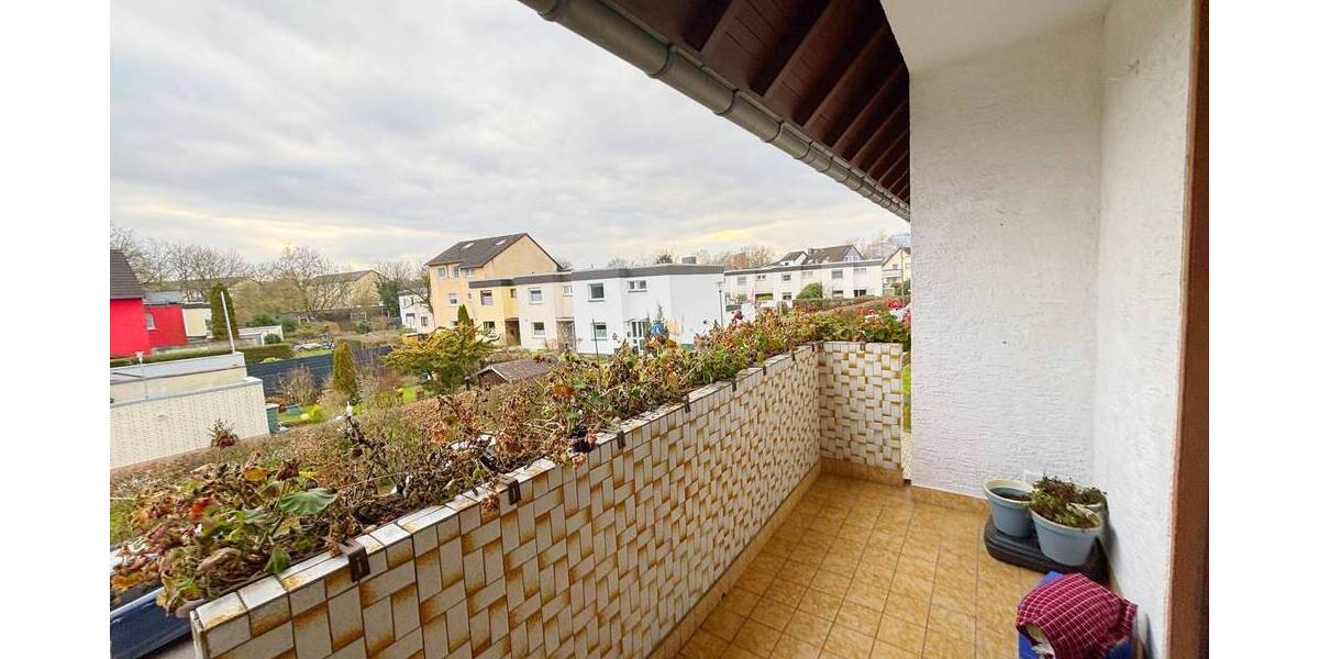 Etagenwohnung Leverkusen Rheindorf - 4 Zimmer, 101 m&sup2;, 268.000&euro; | Angebot:23941913