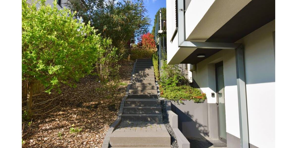 Etagenwohnung Leverkusen Lützenkirchen - 3 Zimmer, 135 m&sup2;, 1.980&euro; | Angebot:26744974