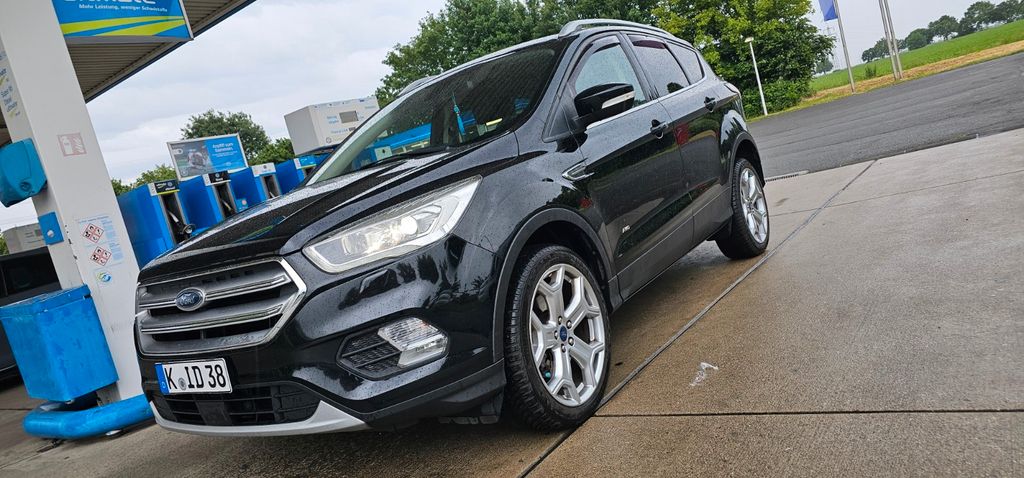 Ford Kuga 255.000 km 9.400 &euro; Pulheim 50259