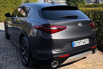 Alfa Romeo Stelvio 82.400 km 22.995 &euro; Köln 51145