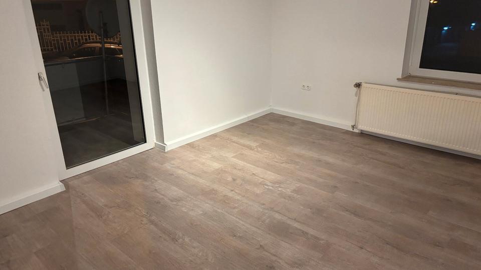 Erdgeschoßwohnung Remscheid Reinshagen - 1 Zimmer, 38 m&sup2;, 310&euro; | Angebot:27602834
