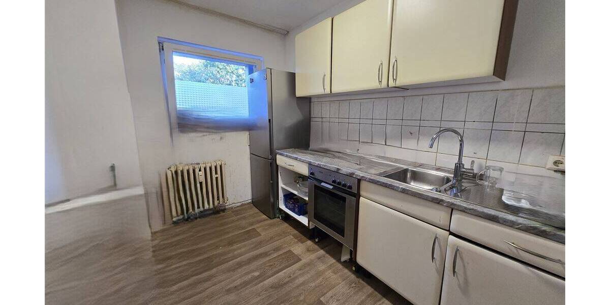 Etagenwohnung Leverkusen Wiesdorf - 3 Zimmer, 81 m&sup2;, 180.000&euro; | Angebot:25773574