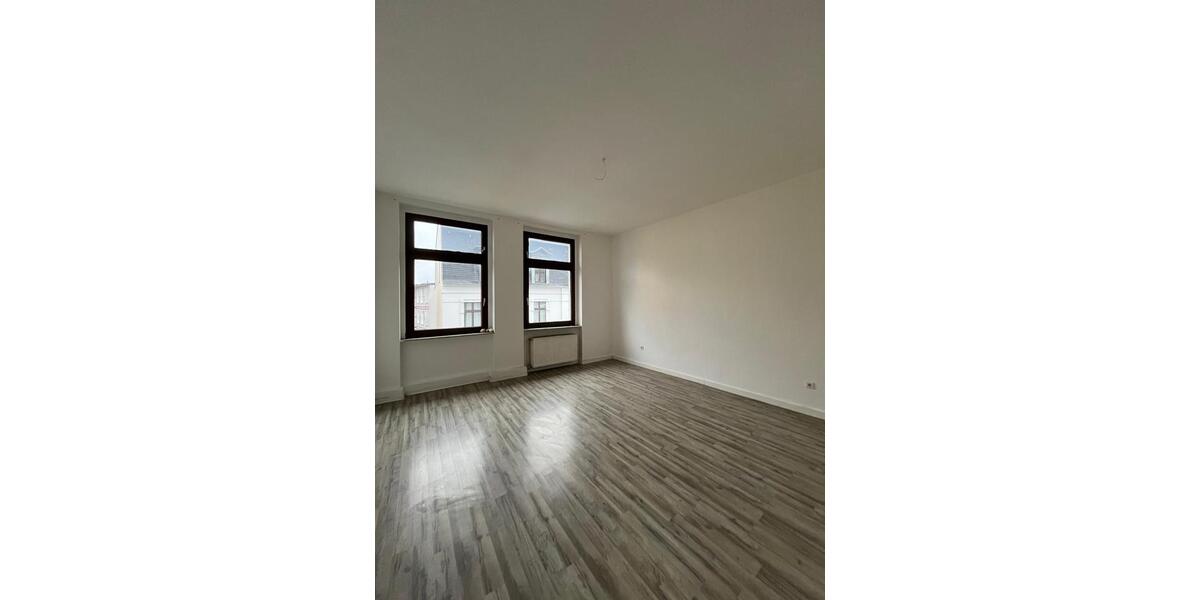 Etagenwohnung Wuppertal Gemarkung Langerfeld - 5 Zimmer, 125 m&sup2;, 1.000&euro; | Angebot:26134846