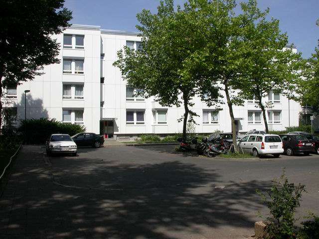 Etagenwohnung Düsseldorf Garath - 4 Zimmer, 79 m&sup2;, 879&euro; | Angebot:27640458
