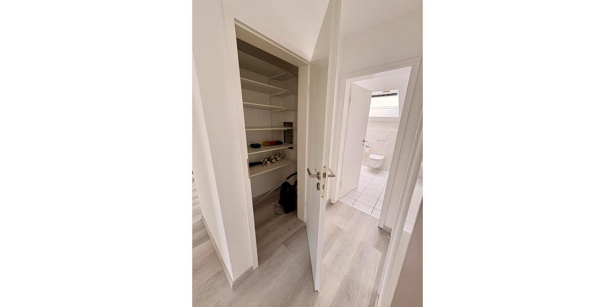 Dachgeschoßwohnung Hattingen Blankenstein - 4.5 Zimmer, 98 m&sup2;, 239.000&euro; | Angebot:26993457