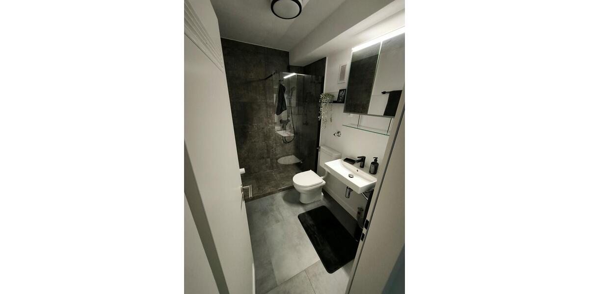 Etagenwohnung Neuss Reuschenberg - 1 Zimmer, 44 m&sup2;, 690&euro; | Angebot:24839107