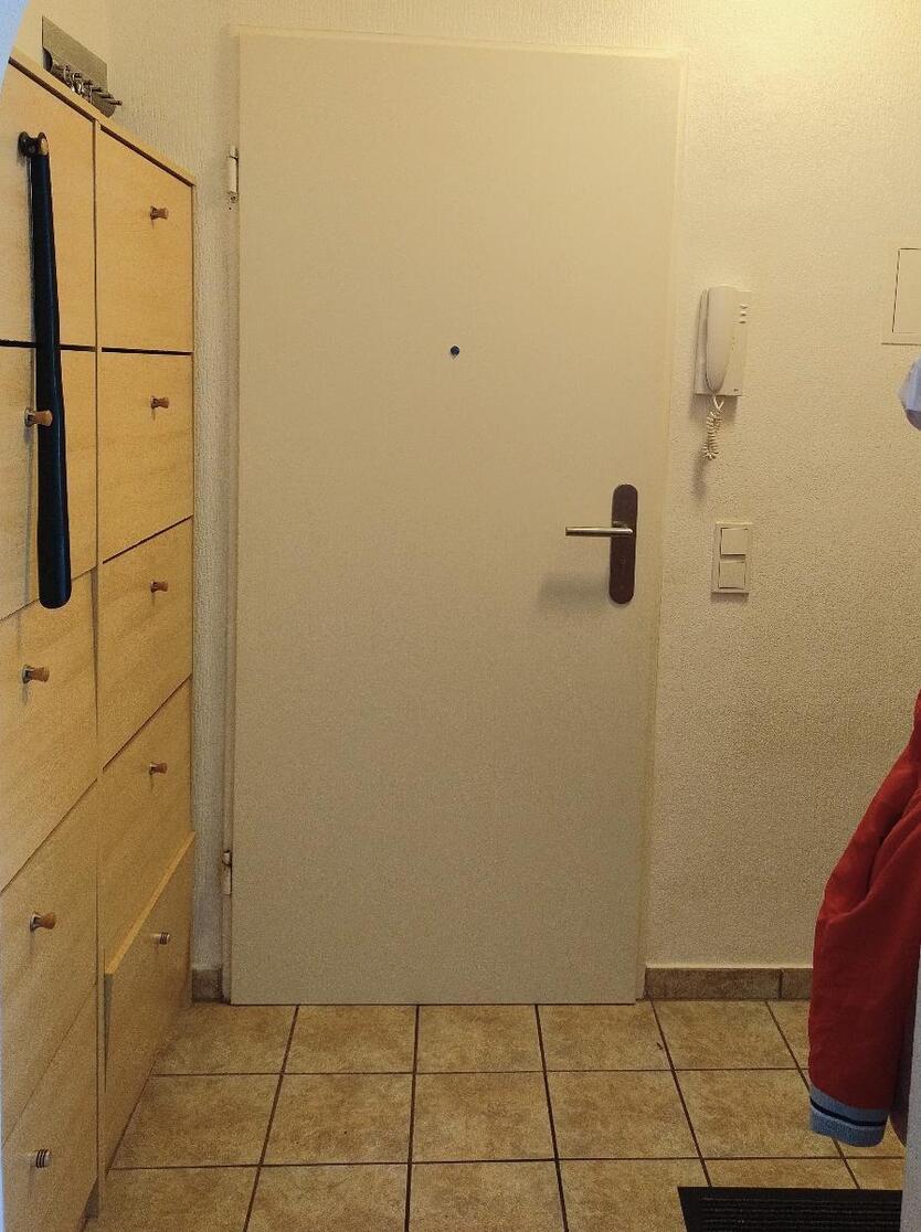 Großzügige 6-Zimmer Wohnung mit Balkon und Gartenmitbenutzung, ruhige und grüne Wohnlage, kleine Eigentümergemeinschaft 6 zimmer