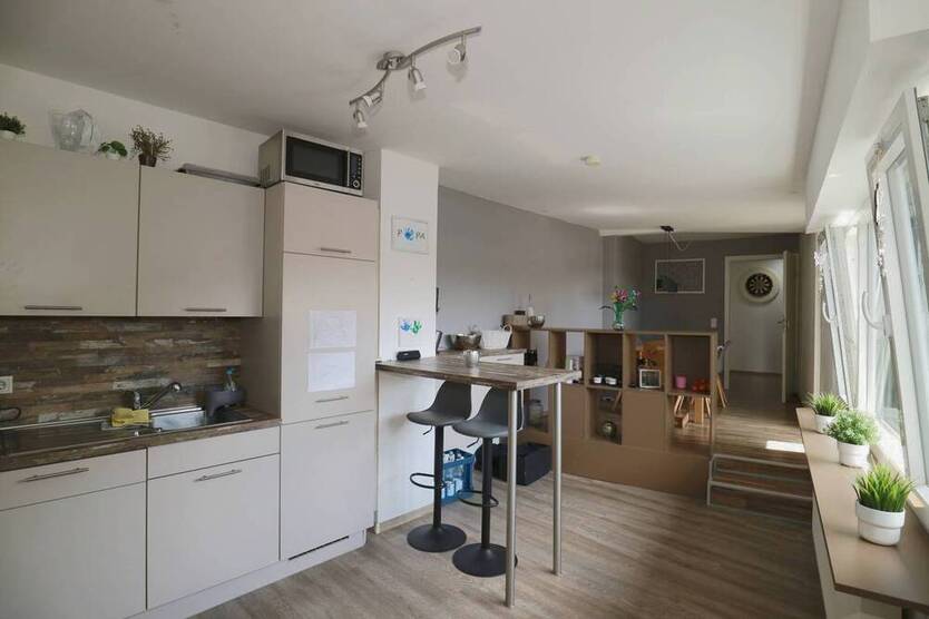 Ruhig, gut angebunden, grün - 3-Zimmer-Wohnung mit Balkon!