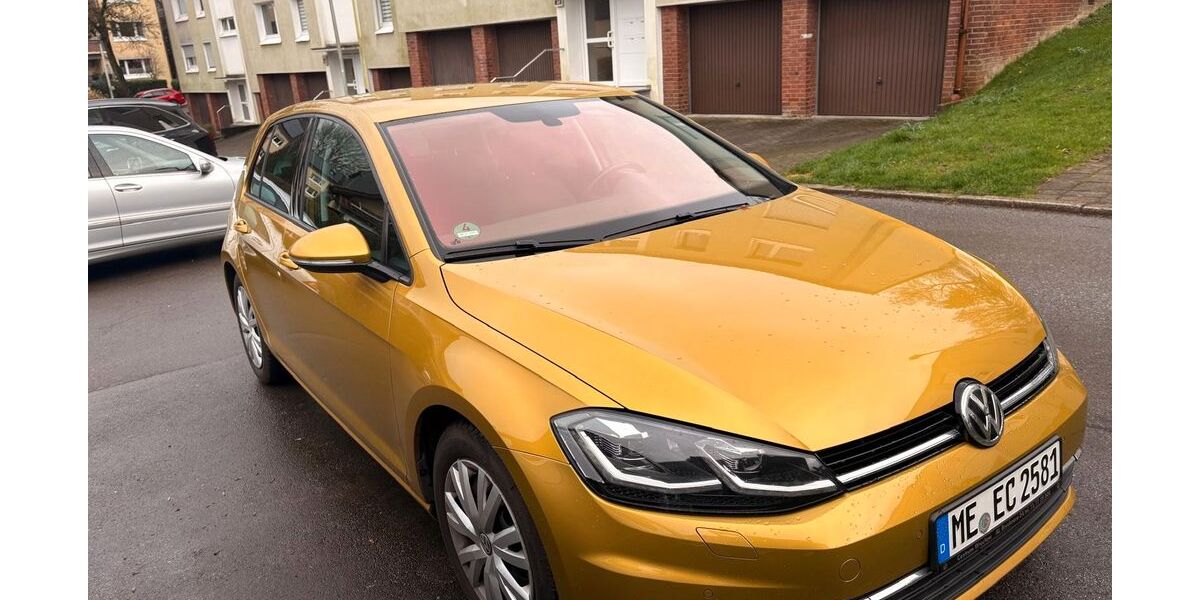 VW Golf 106.000 km 15.900 &euro; Erkrath 40699