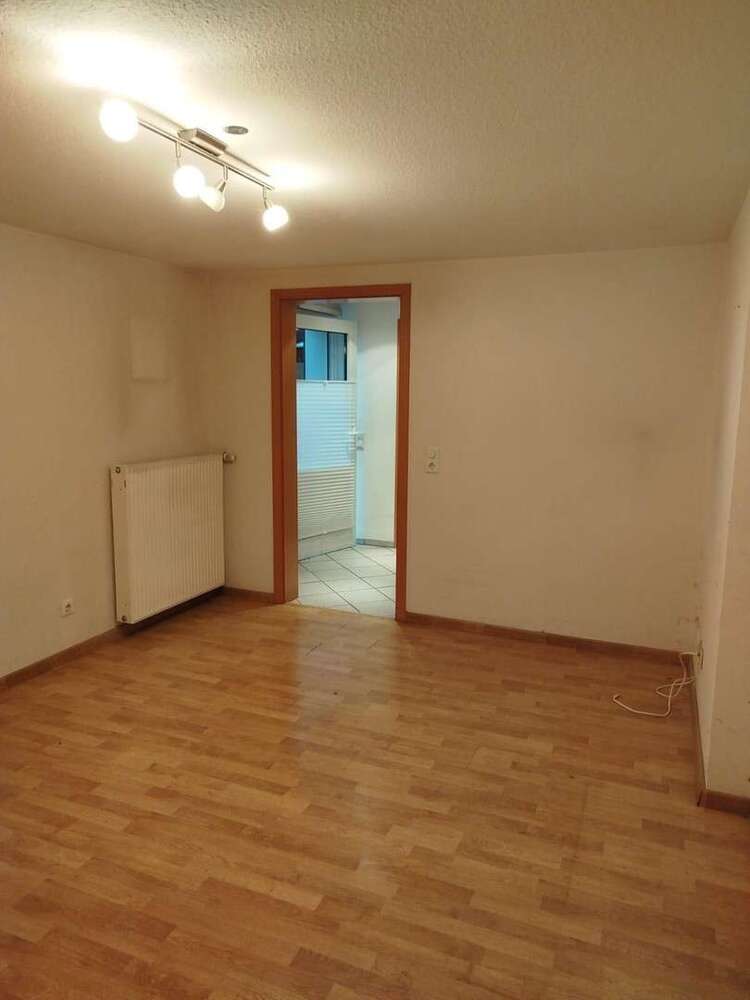 Haus zum Mieten in Düsseldorf 1.149 € 70 m²