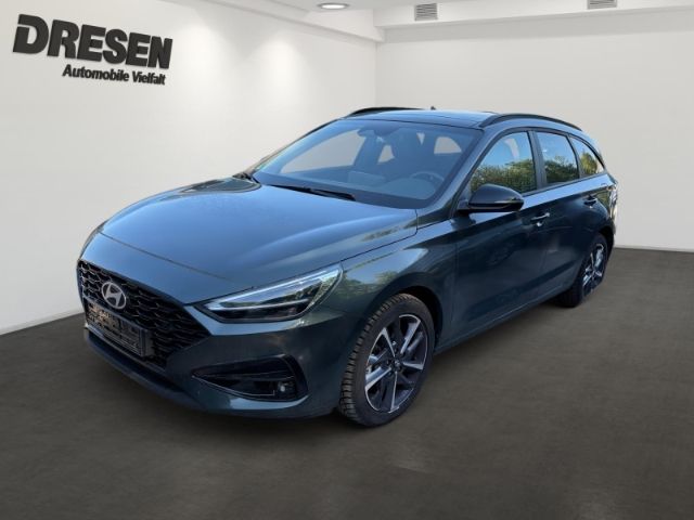 Hyundai i30 11.000 km 24.450 &euro; Neuss 41464