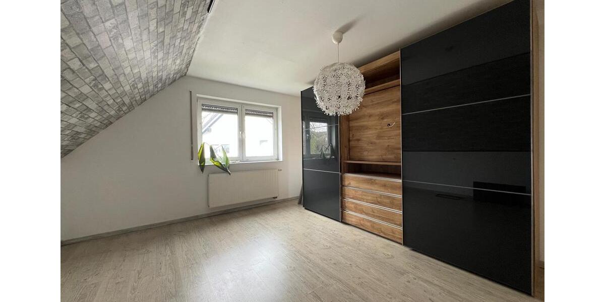 Einfamilienhaus Wipperfürth - 6 Zimmer, 188 m&sup2;, 330.000&euro; | Angebot:26124505