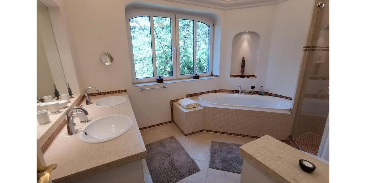 Villa Bergisch Gladbach Alt-Frankenforst - 1.750.000&euro; | Angebot:26649657