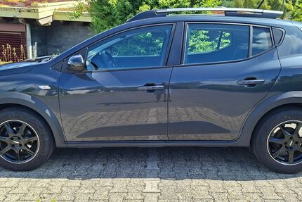 Dacia Sandero 35.300 km 13.500 &euro; Radevormwald 42477