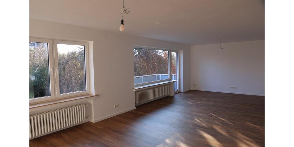 Etagenwohnung Neuss Augustinusviertel - 4 Zimmer, 123 m&sup2;, 1.700&euro; | Angebot:24864864