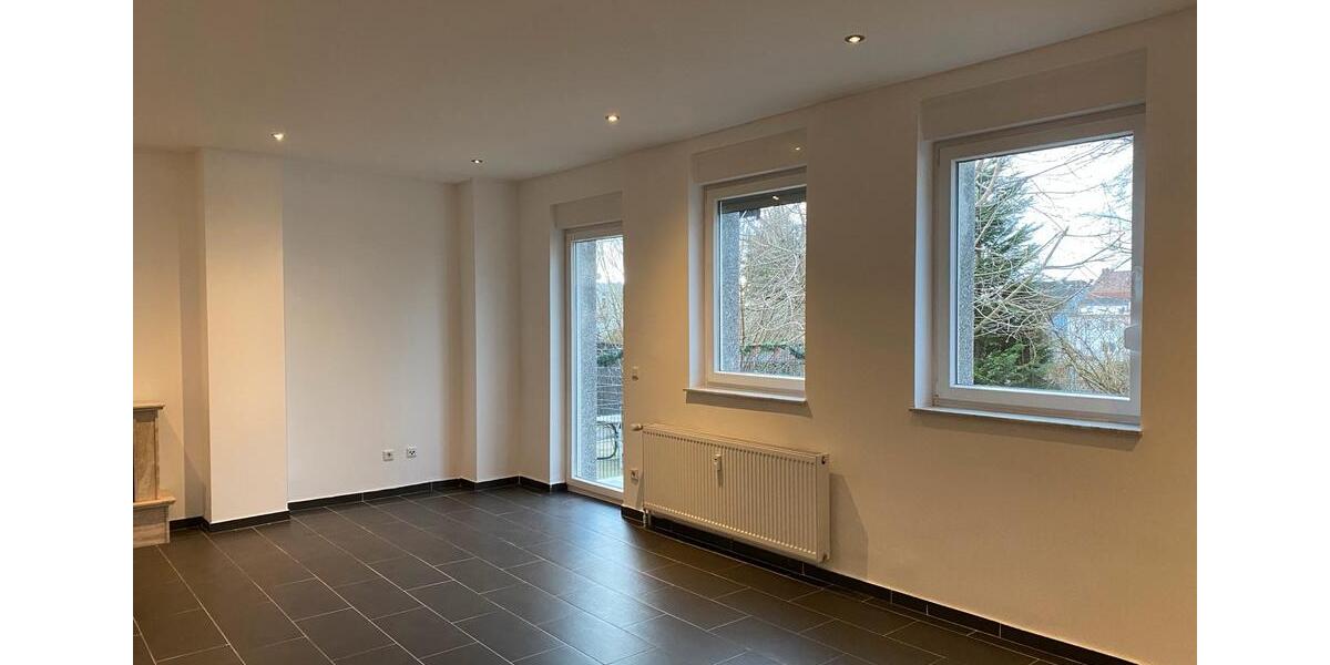 Doppelhaushälfte Solingen Mitte - 3 Zimmer, 100 m&sup2;, 1.050&euro; | Angebot:24786245