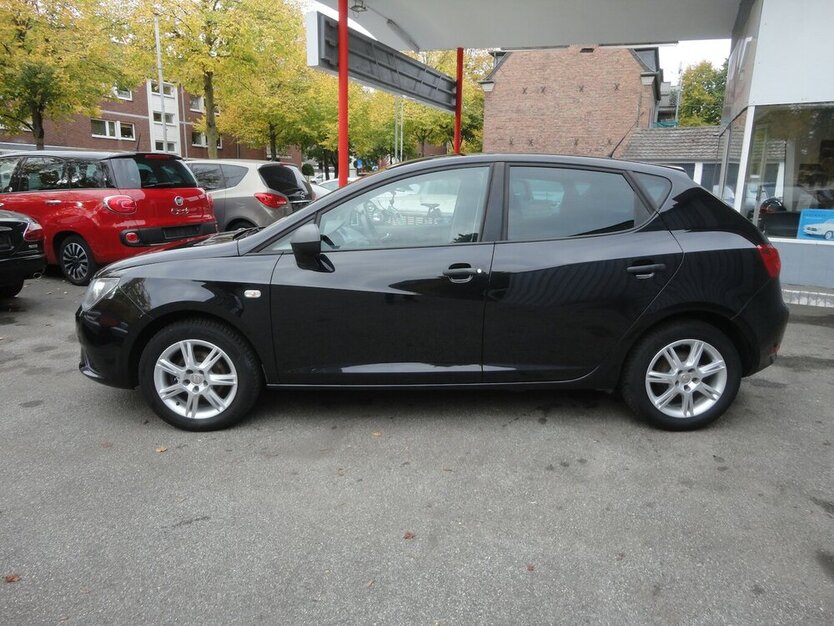 Seat Ibiza Reference Salsa 1,4 Klima SHZ Alu15.76 Tkm 76.000 km 7.990 € Neuss 41462