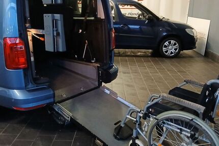 VW Caddy 300.933 km 17.900 &euro; Hattingen 45525