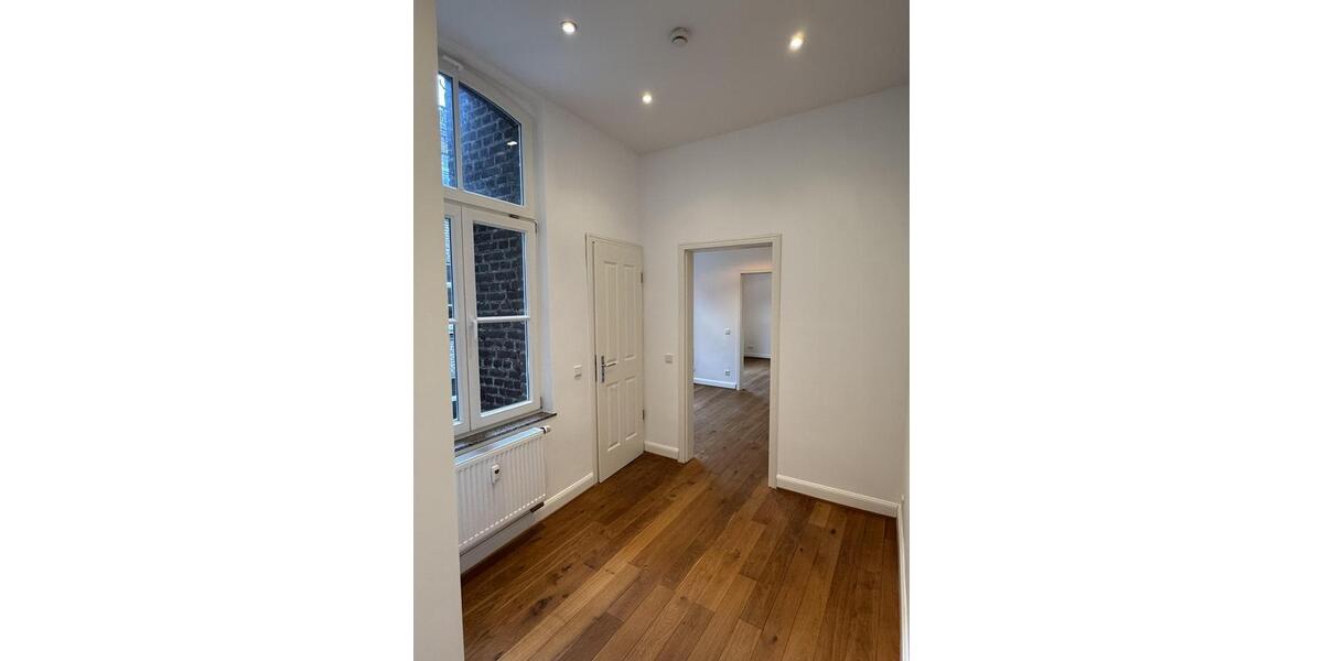 Etagenwohnung Köln Kalk - 4 Zimmer, 112 m&sup2;, 1.705&euro; | Angebot:26021645