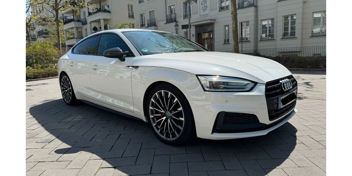 Audi A5 121.500 km 23.990 &euro; Düsseldorf 40549