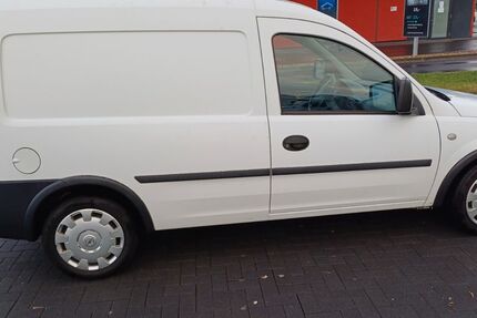 Opel Combo 80.000 km 3.500 &euro; Düsseldorf 40476
