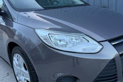 Ford Focus 185.267 km 2.790 &euro; Bergisch Gladbach 51467