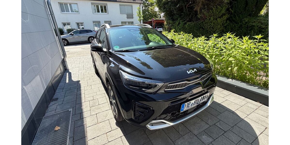 Kia Stonic 31.500 km 20.499 &euro; Haan 42781