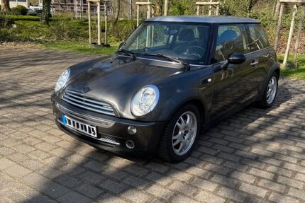 Mini ONE 145.600 km 2.400 &euro; Hilden 40724