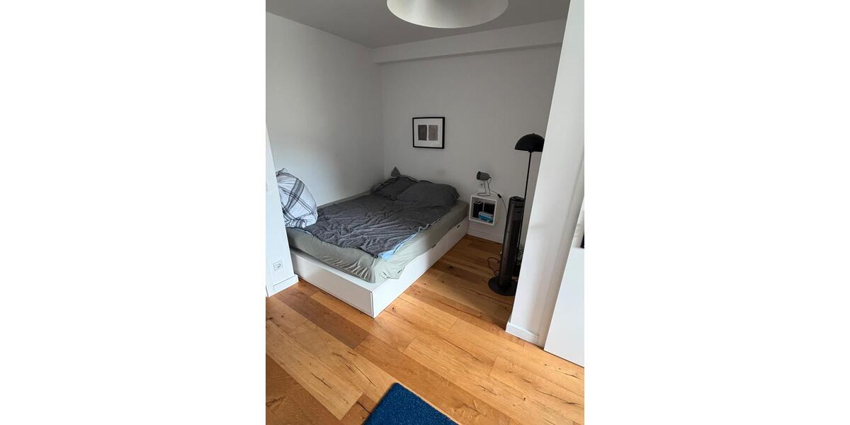 Etagenwohnung Langenfeld (Rheinland) - 1 Zimmer, 35 m&sup2;, 1.100&euro; | Angebot:26582031