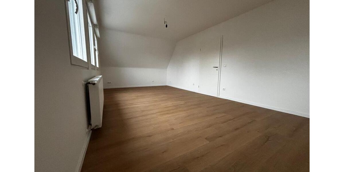 Doppelhaushälfte Mettmann - 5.5 Zimmer, 131 m&sup2;, 2.475&euro; | Angebot:25957720